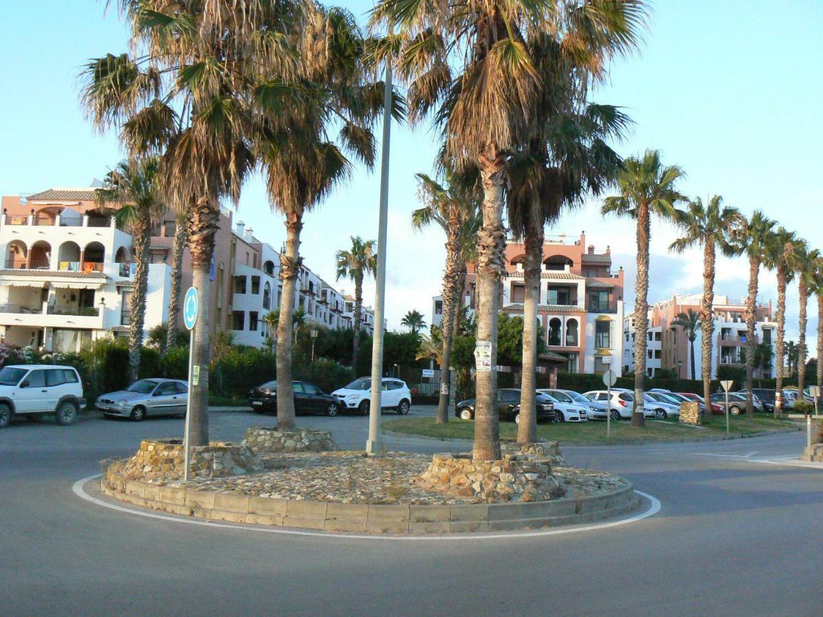 Bonito Apartamento En Захара де лос Атунес Екстериор снимка